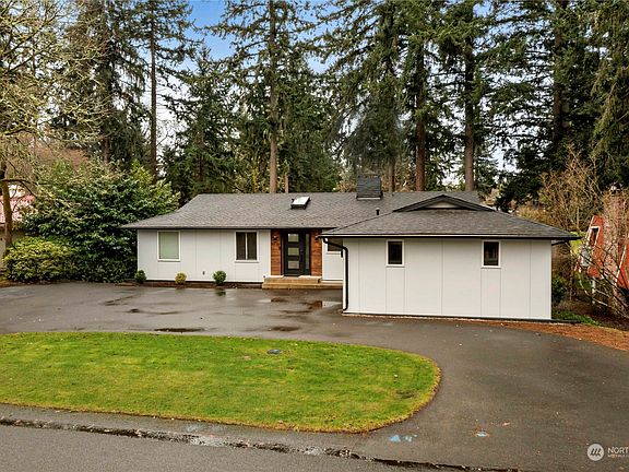 3rd image of 7230 Zircon Drive SW
