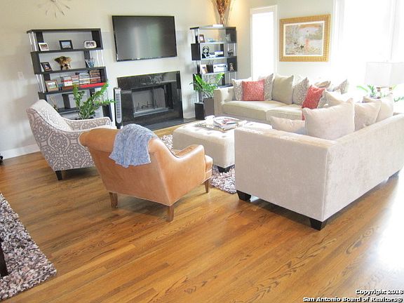 5th image of 225 E Mulberry Ave #2072