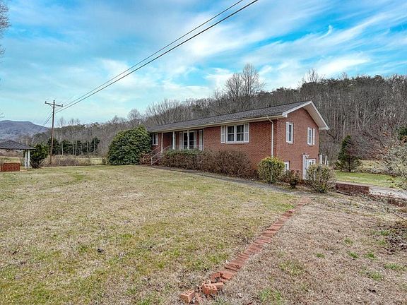 2nd image of 6112 Byers Creek Rd