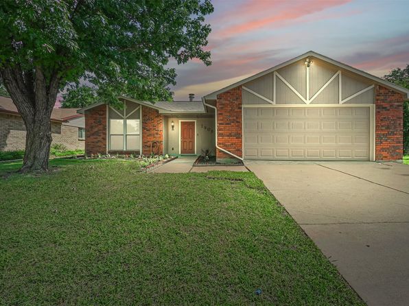 Home for Sale in Arlington TX