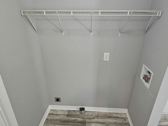 3rd image of 6539 Townsend Rd #98