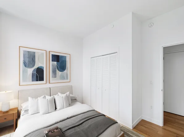 125 Delancey Street image 3 of 15