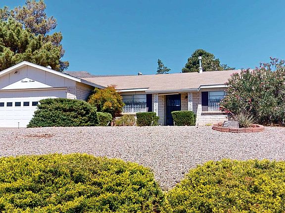 3rd image of 1412 Scenic Dr