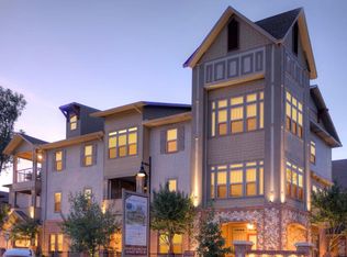 628 SW 10th St APT 206, Gainesville, FL 32601