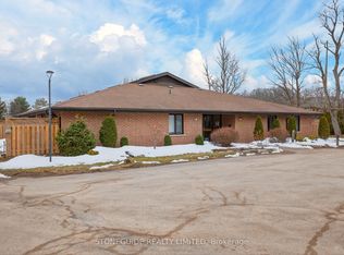 645 Whitaker St #1, Peterborough, ON K9H7L5