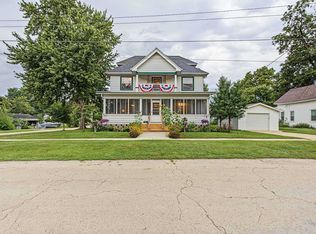 807 E 3rd Ave, Brodhead, WI 53520