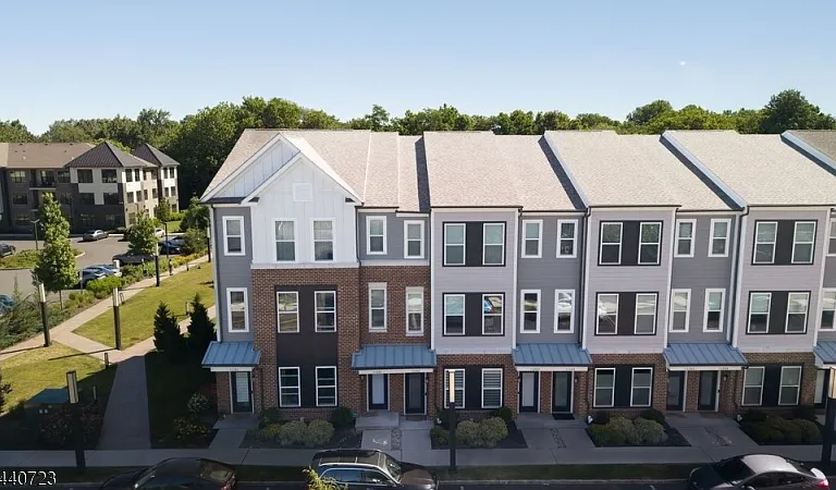 7 Jessica Ln — Photo 17