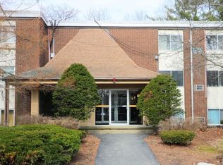 15 Willis St APT 2, Framingham, MA 01702