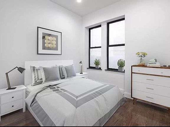 5th image of 24 Saint Marks Pl APT 2