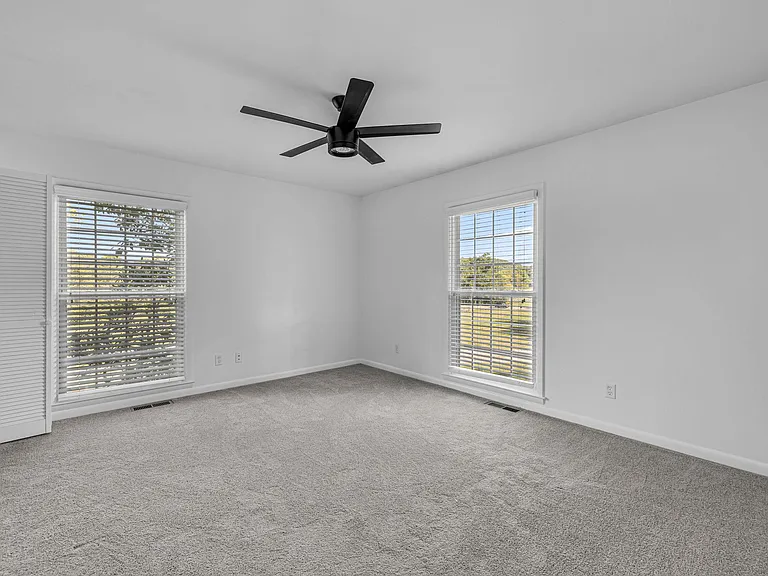 4861 Bethesda Rd — Photo 39