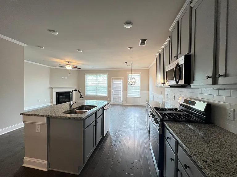 129 Camden Park Dr — Photo 6