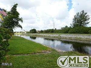 canal in back of home