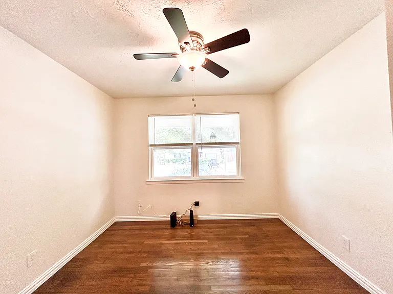 733 Morris Dr — Photo 15