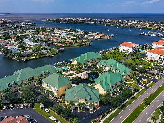Birds eye view of townhomes