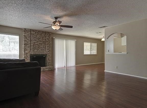 2nd image of 901 Cactus Dr