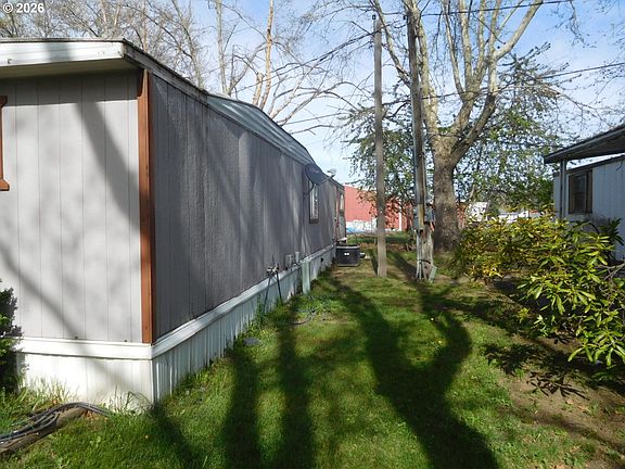 4th image of 53752 Appleton Rd Unit 17