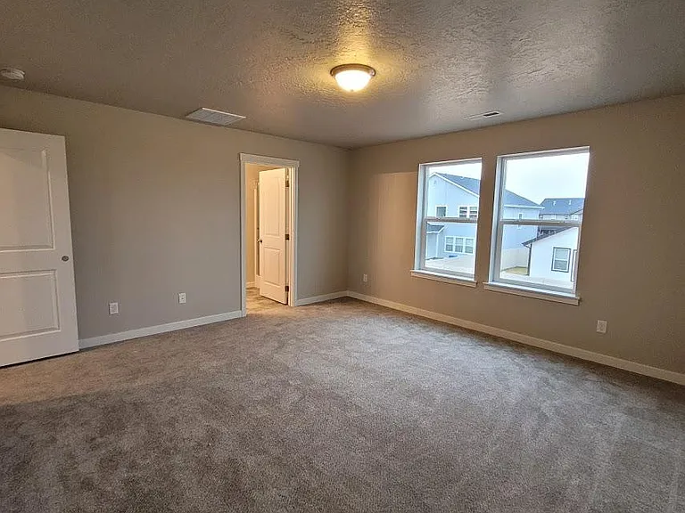 17795 Stony Ridge Ave — Photo 16