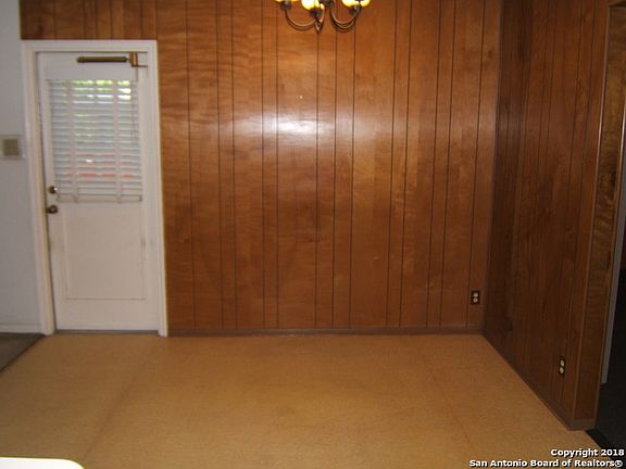 4th image of 343 Gayle Ave