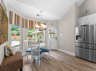 73 N Sunny Slope Cir, Spring, TX 77381