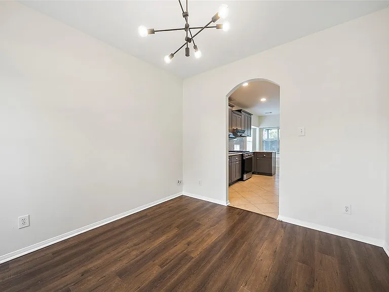 3122 Glen Cullen Ln — Photo 11