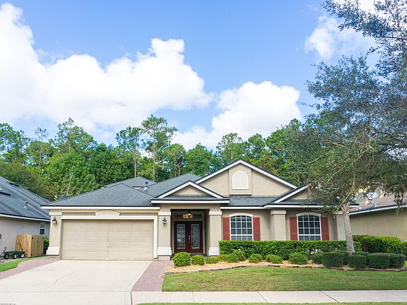 3rd image of 6487 Silver Glen Dr