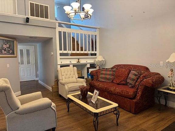 5th image of 2457 Ravendale Ct