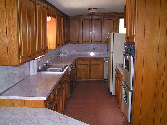 2nd image of 107 County Road 3118