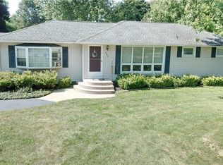 982 Two Rod Rd, Alden, NY 14004