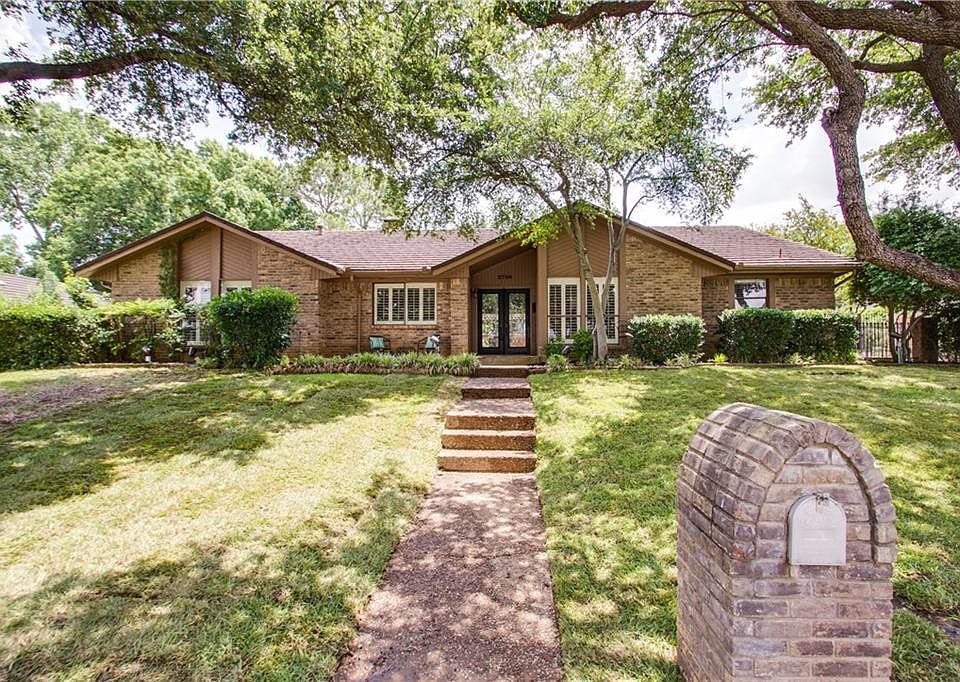 1st image of 2709 Marquis Cir W