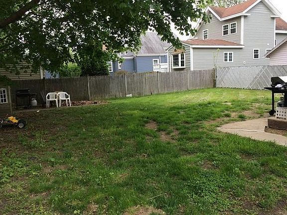 4th image of 55 S Kimball St APT 2