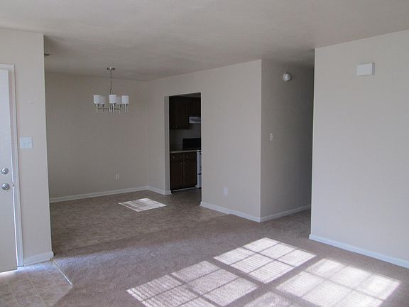 5th image of 4652 Hardy Dr APT A