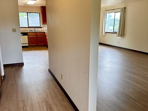 2nd image of 6242 Pryor St