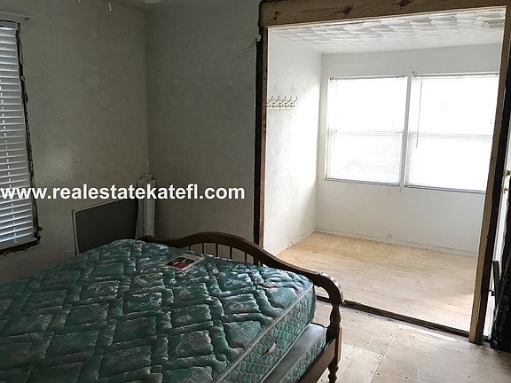 5th image of 2636 14th Ave N