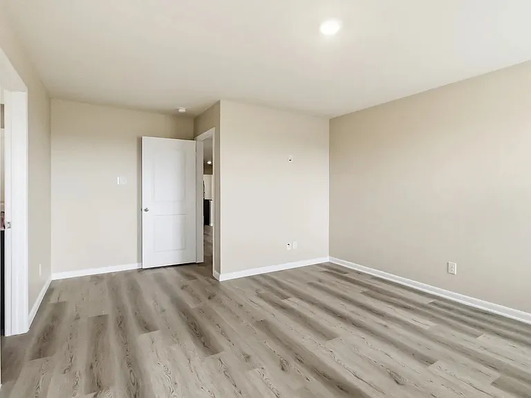 15027 Harbor Lndg — Photo 26