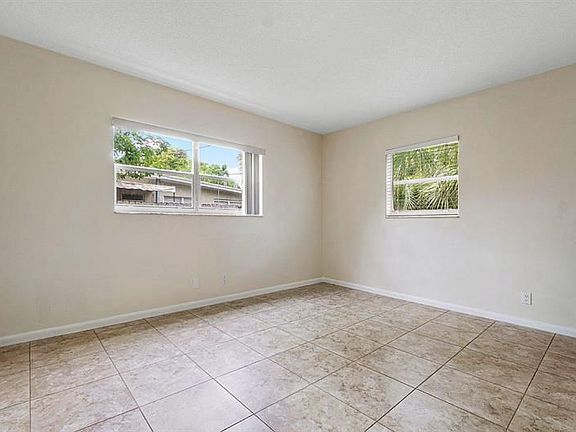 4th image of 701 NE 7th Ave #6