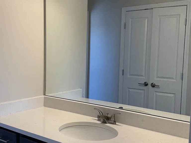 Hurstbourne Pointe — Photo 15