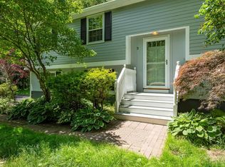 3 Joyce Ln, Stratham, NH 03885