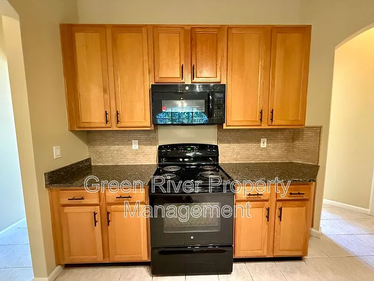 8716 Canopy Oaks Dr — Photo 13