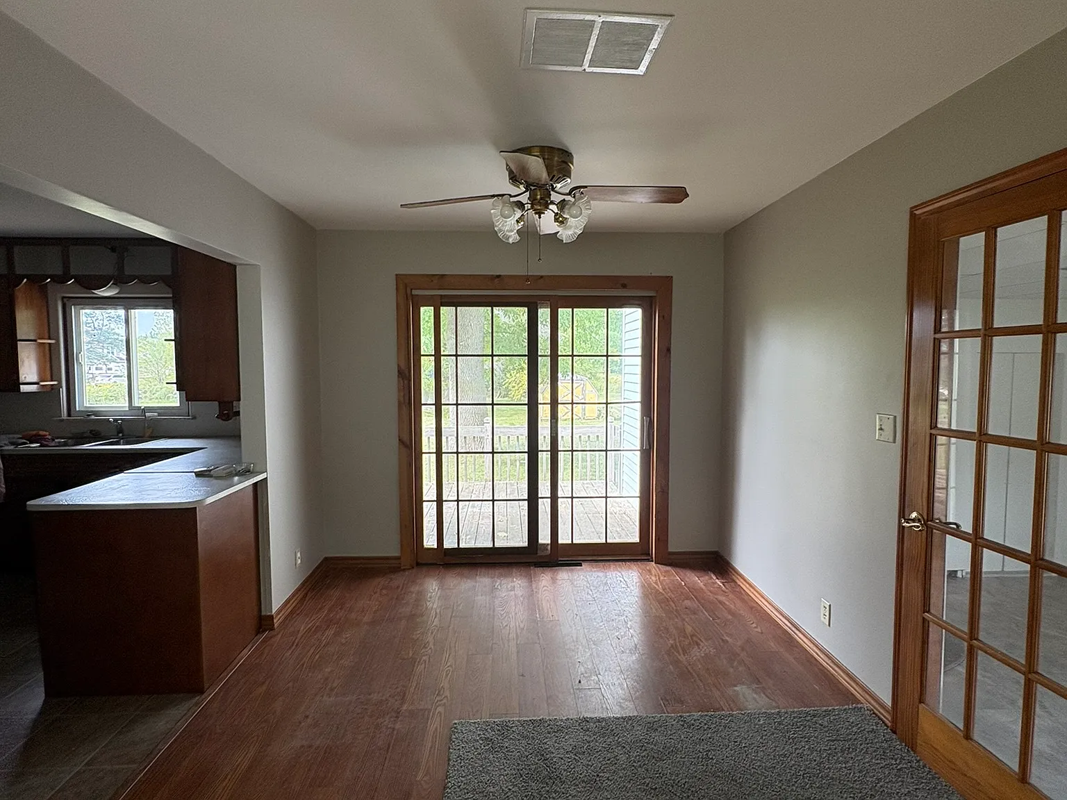 3 bed, 1622 sqft, $1,700 — Photo 2