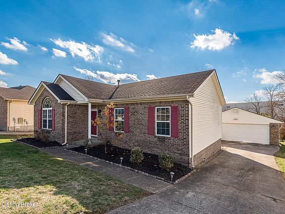 3rd image of 6807 Currington Cir