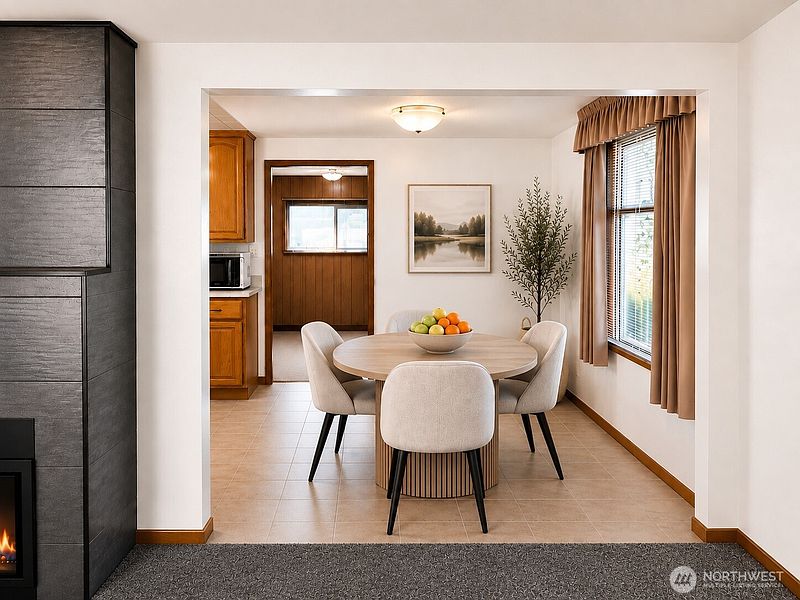 5th image of 3301 SE 5th Street