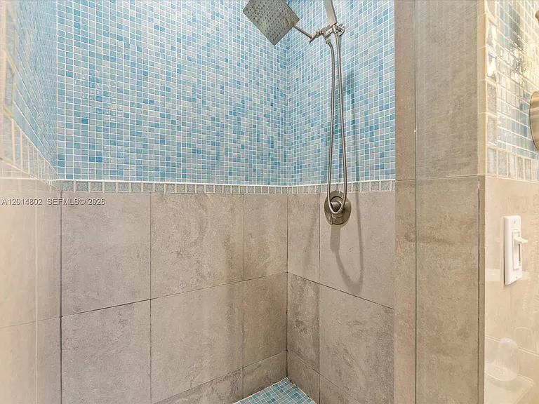 825 SW 23rd Rd — Photo 86