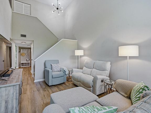 5th image of 438 Bristle Cone Ln #20