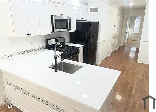 4018 Aspen St — Photo 11