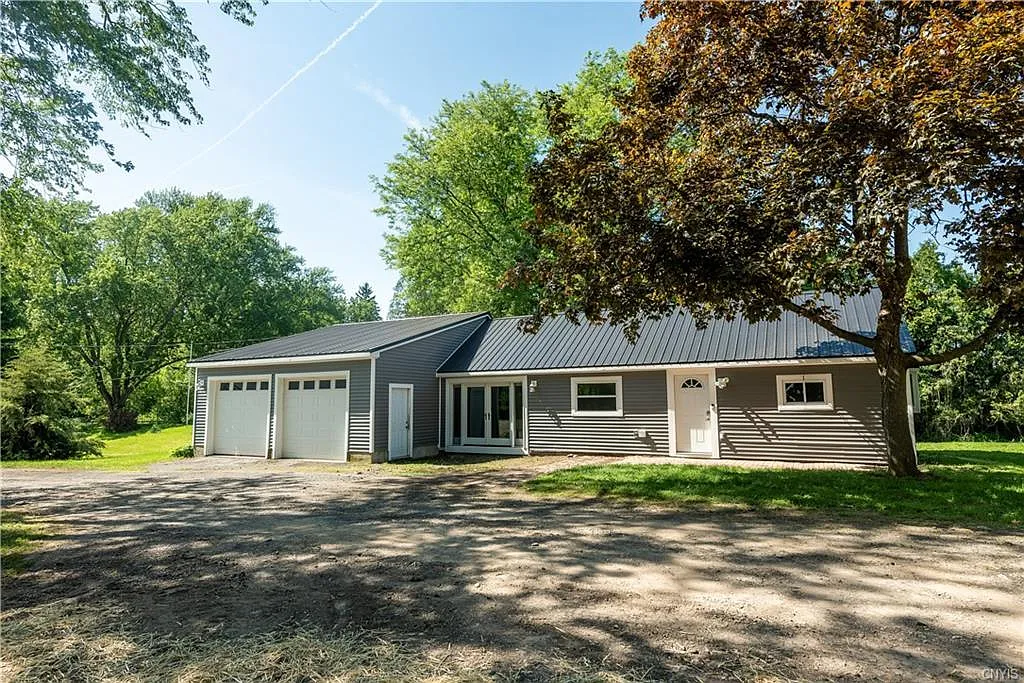 Van Buren RD, Single Family Home — Photo 1