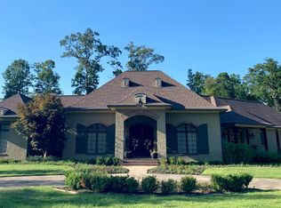 1427 Greenbriar Dr, Columbus, MS 39705