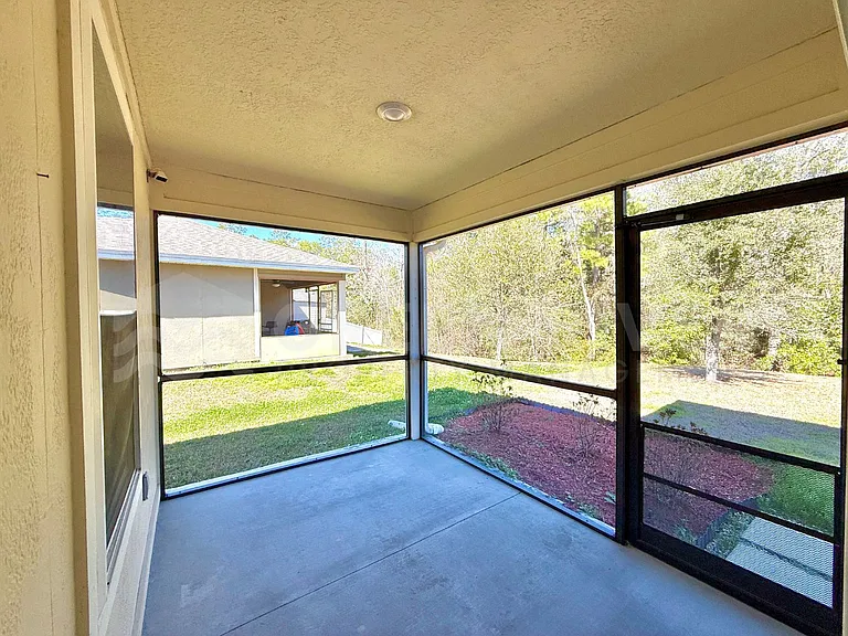 8704 Lake George Cir W — Photo 37