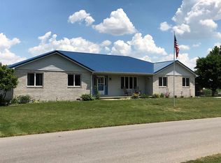 404 N Carter Ln, Swayzee, IN
