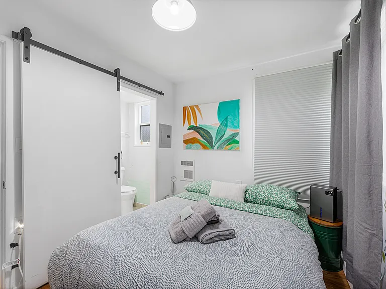 1325 Sacramento St #1 — Photo 25