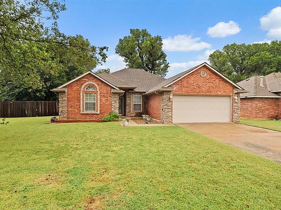 5th image of 832 Shady Creek Ln